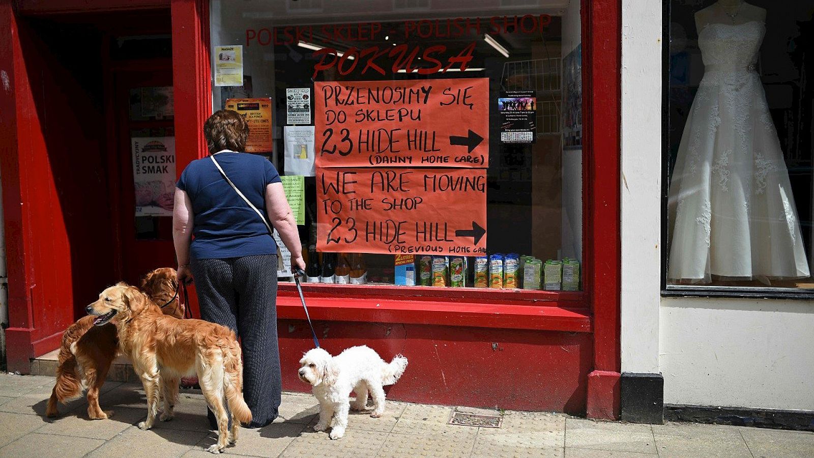 Tienda polaca en la ciudad de Berwick-upon-Tweed, en el norte de Inglaterra. AFP PHOTO / OLI SCARFF