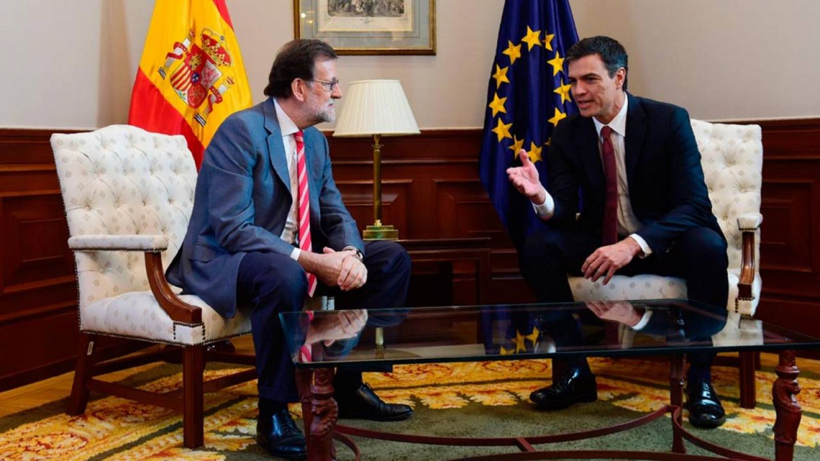 Mariano Rajoy y Pedro Sánchez, líderes del PP y PSOE, durante su reunión la semana pasada