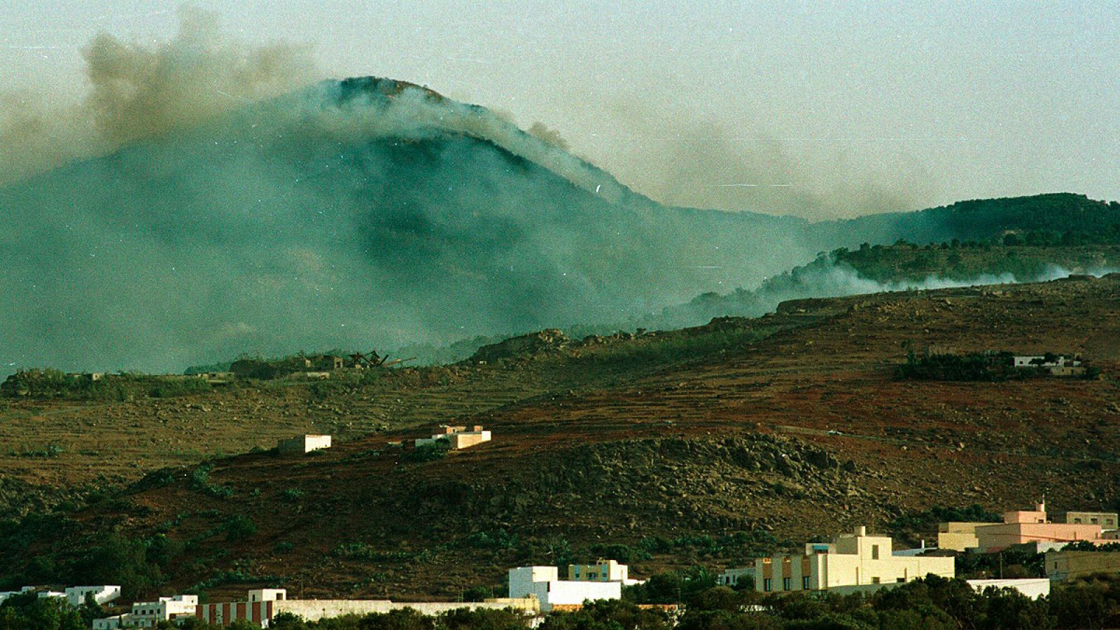 Imagen de archivo de un incendio en el monte Gurugú en agosto del año 2000
