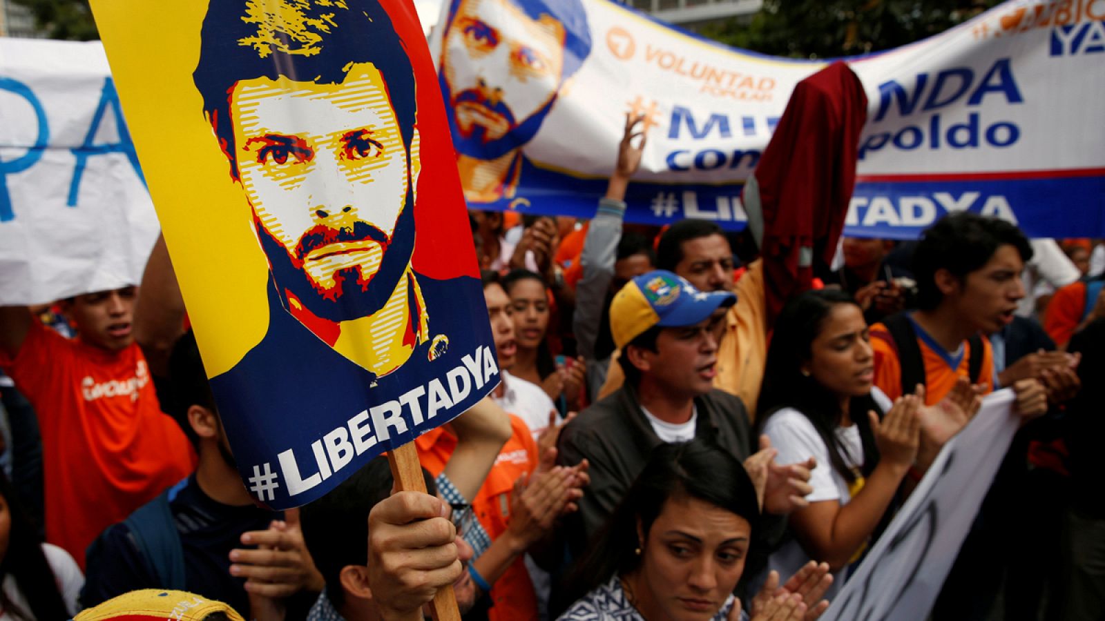 Manifestantes a favor del opositor venezolano Leopoldo López