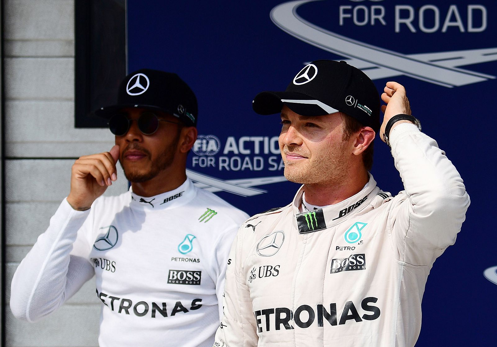 Nico Rosberg celebra su pole en Hungaroring.