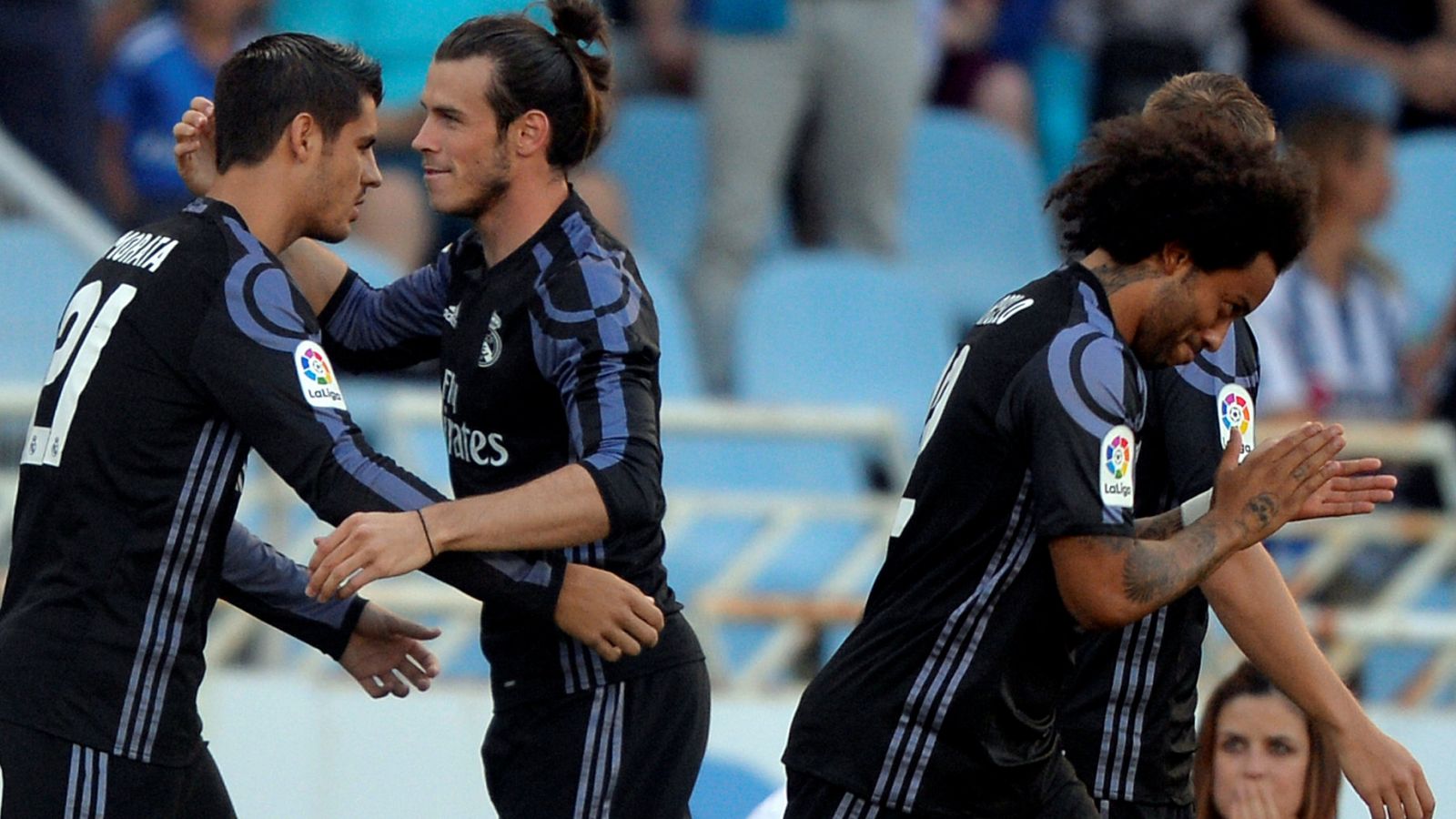 Gareth Bale celebra con Morata el primer gol del Madrid en Anoeta