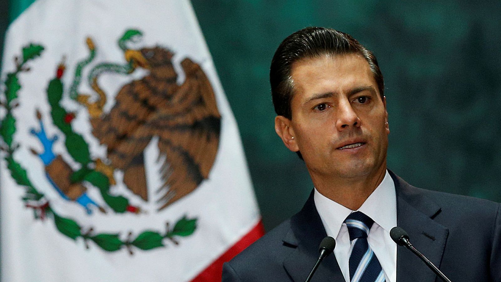 El presidente mexicano, Enrique Peña Nieto, se encuentro en su momento más bajo de popularidad.