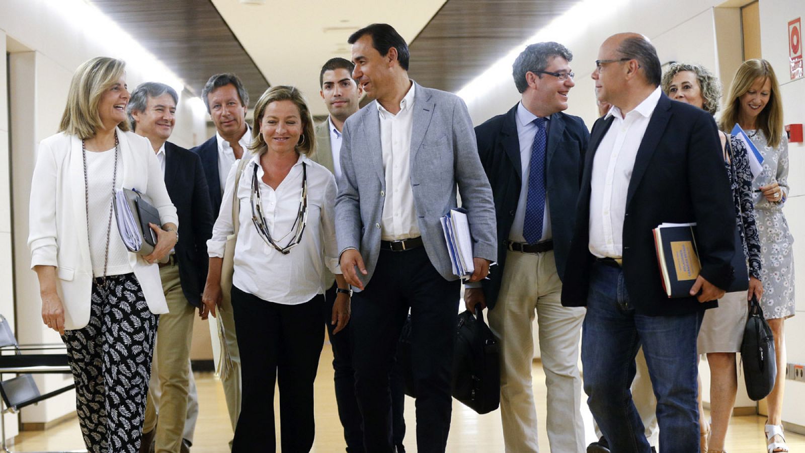 Los equipos negociadores de Coalición Canaria (CC-PNC) y PP se reúnen en el Congreso