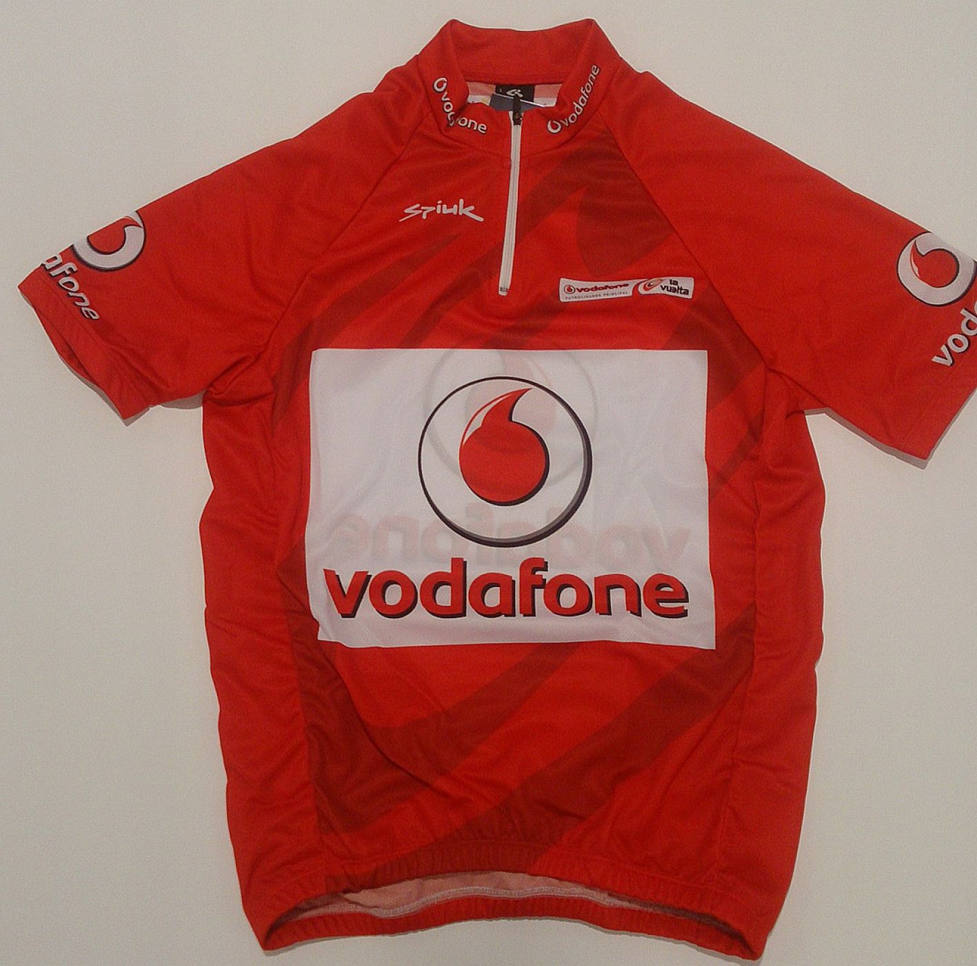 Imagen del maillot rojo de la Vuelta ciclista a España 2016.