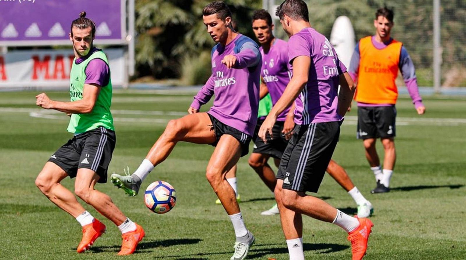 Bale y Cristiano entrenan con normalidad