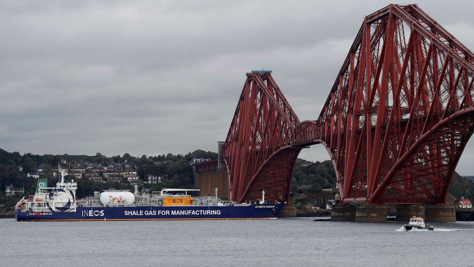 El petrolero de Ineos con gas de esquisto llega a Escocia