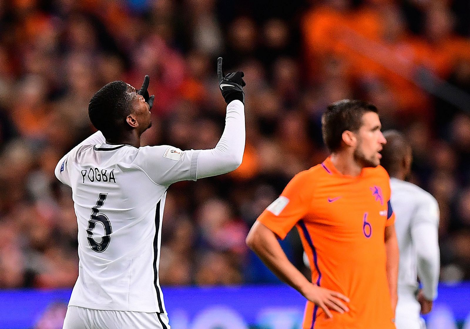 Pogba marca el primer gol frente a Holanda