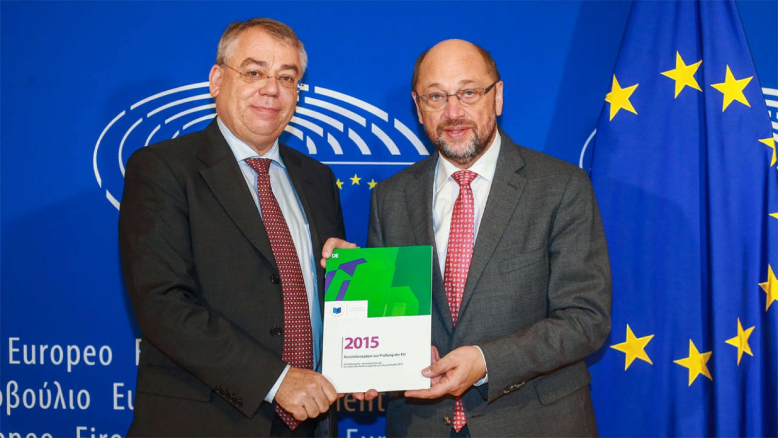 El presidente del Tribunal de Cuentas de la UE entrega el informe a la Eurocámara