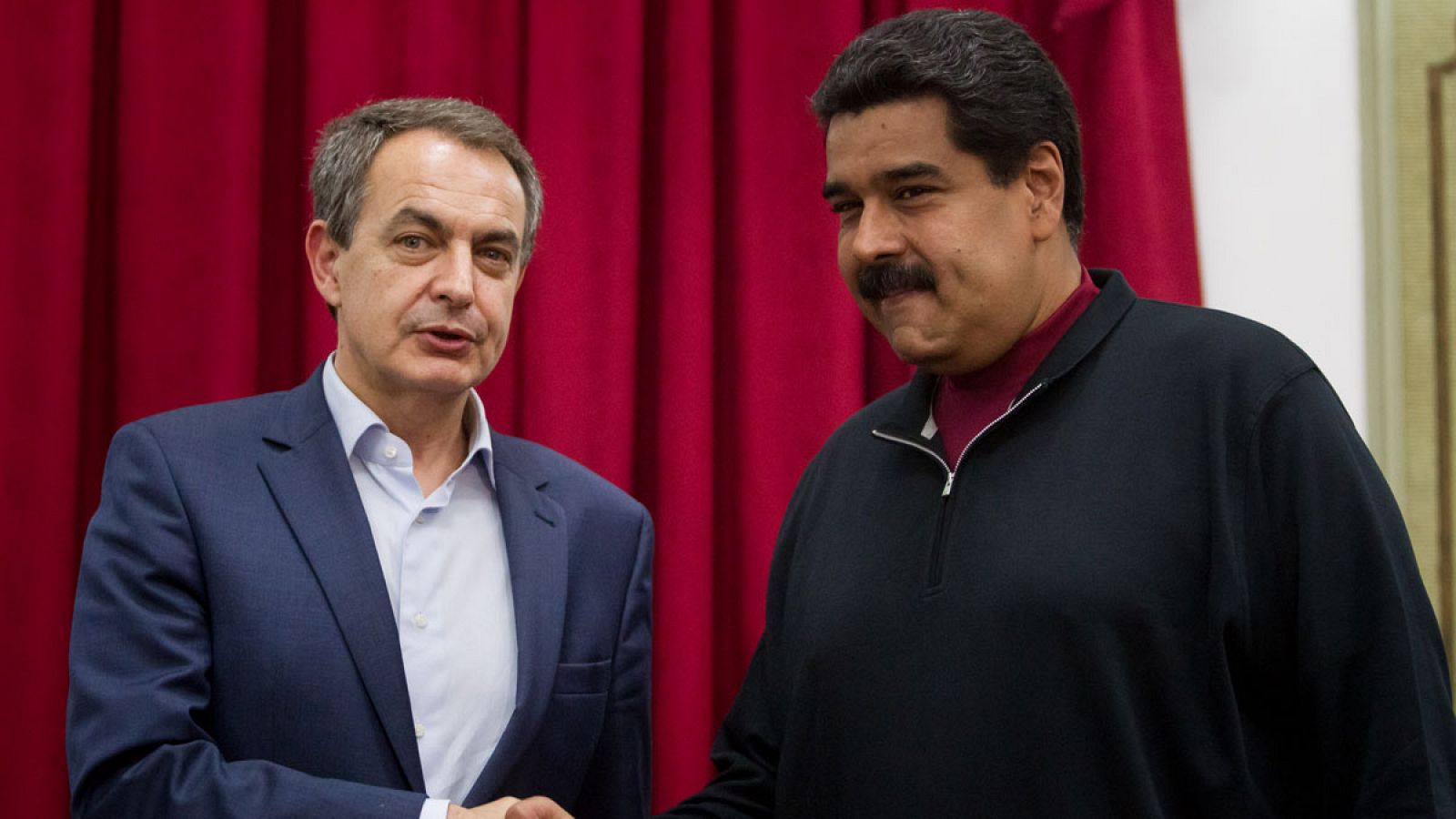 Maduro y Zapatero durante un encuentro en el Palacio de Miraflores (Caracas) en diciembre de 2015.