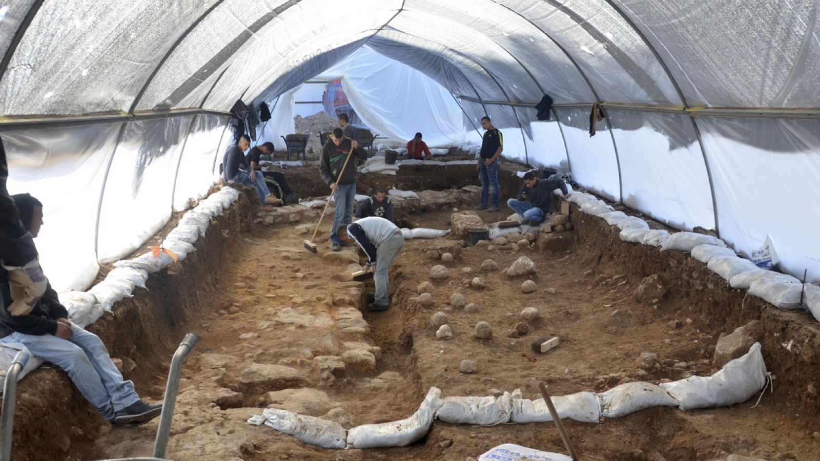 Fotografía facilitada por la Autoridad de Antigüedades de Israel del lugar de la excavación en Jerusalén