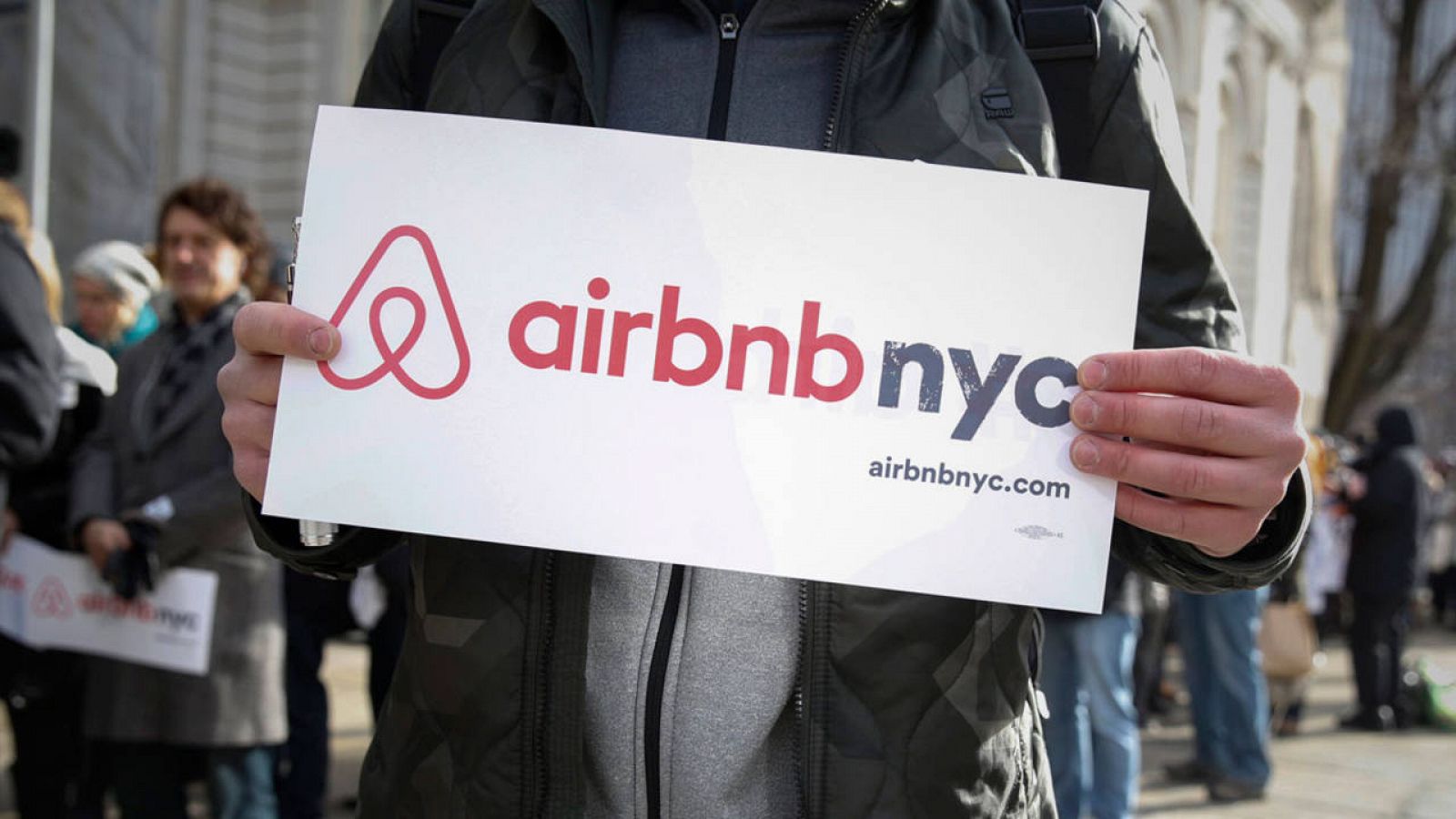 Nueva York restringe alquileres realizados en Airbnb