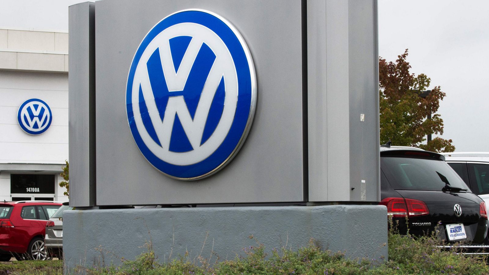 Un concesionario de Volkswagen en Woodbridge, Estados Unidos