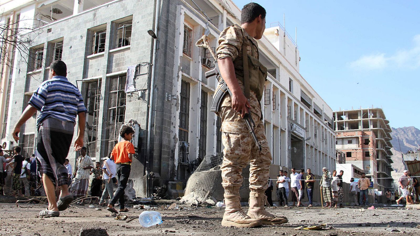 Cerca de 7.000 personas han muerto en el conflicto yemení