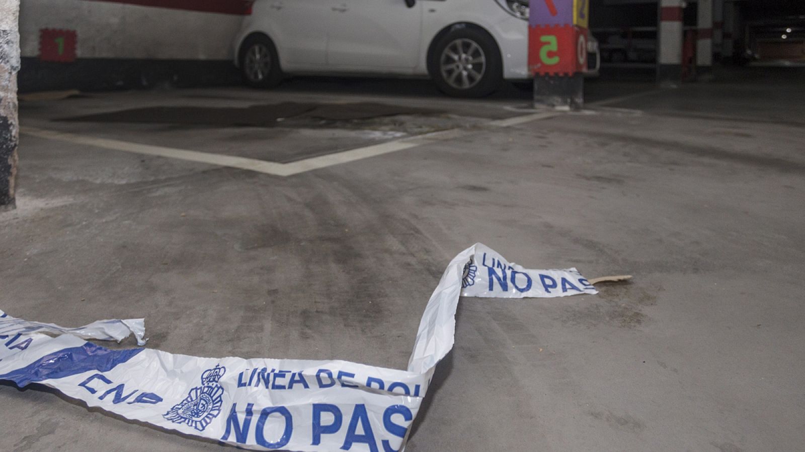 El garaje donde tuvo lugar el asesinato de una periodista de 50 años, ubicado en el parque Europa de Burgos.