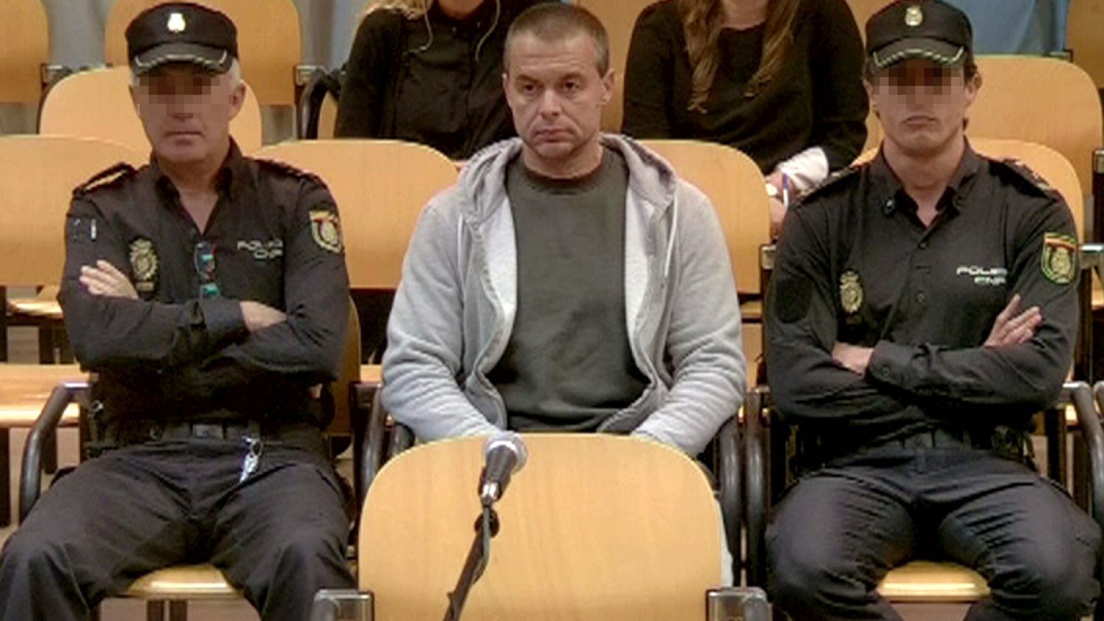 Imagen de archivo del presunto pederasta de Ciudad Lineal el pasado 18 de octubre durante el juicio en la Audiencia Provincial de Madrid.