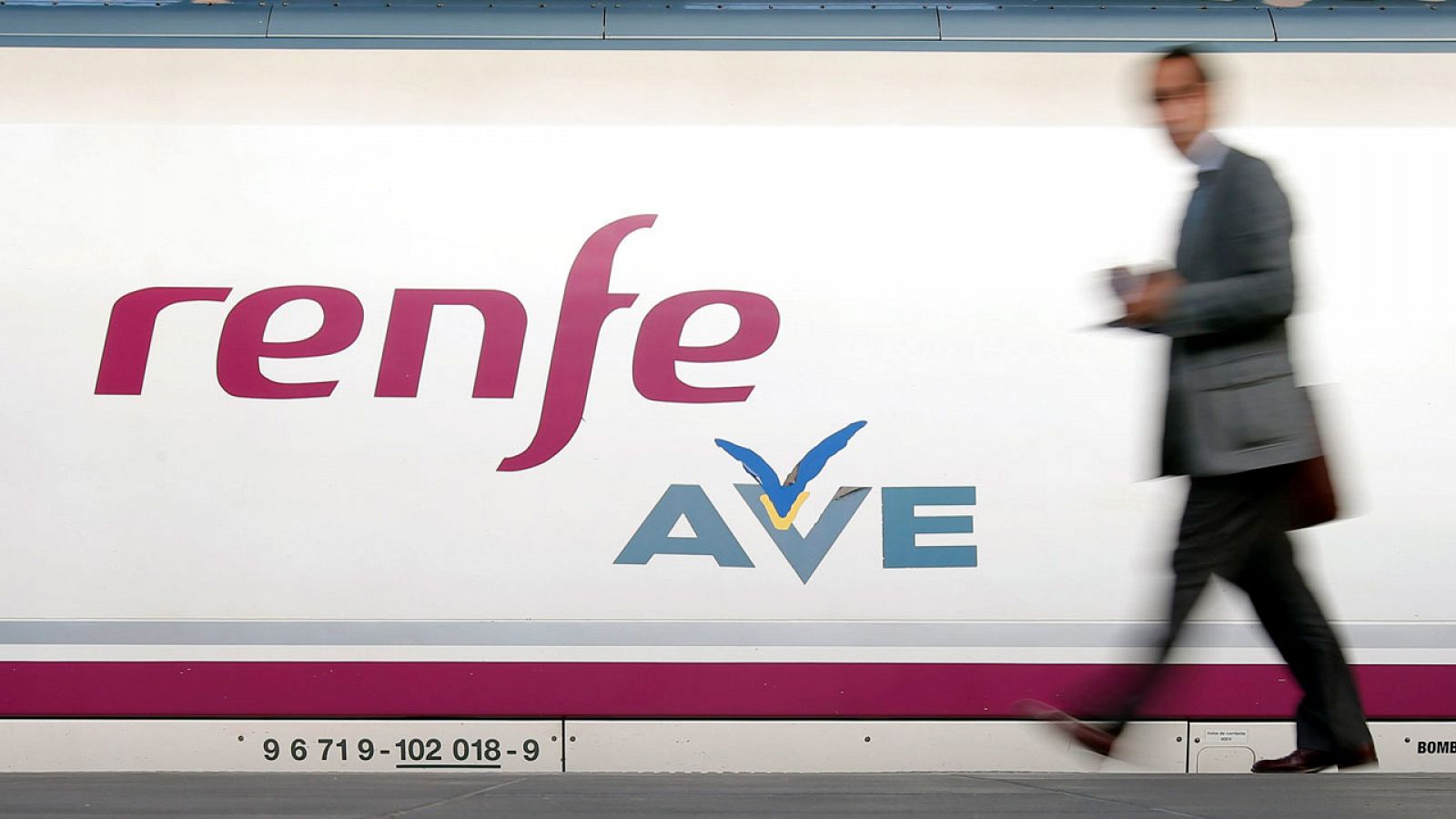 El macroconcurso de Renfe es para la fabricación de hasta 30 trenes AVE