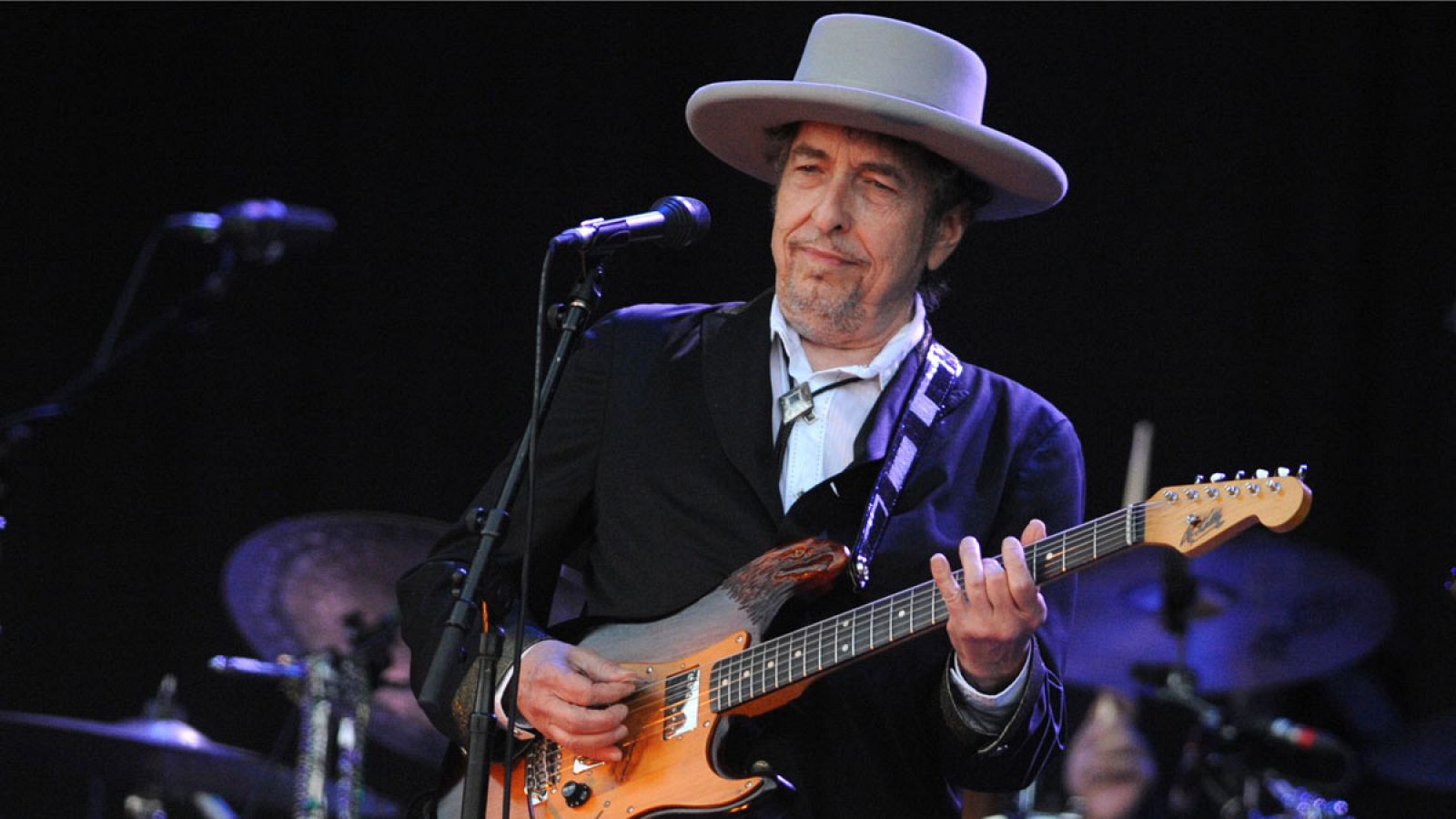 Imagen de archivo en la que se ve a Bob Dylan durante un festival de música en Francia en julio de 2012.