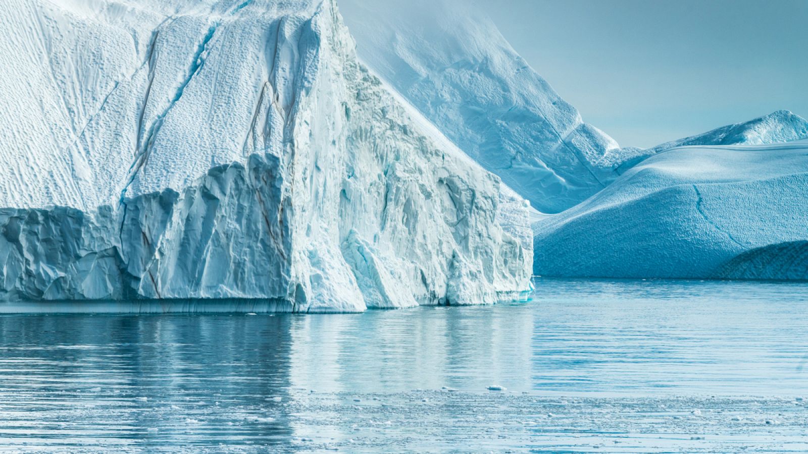 Icebergs en la boca de Icefjord cerca de Ilulissat, en Groenlandia.