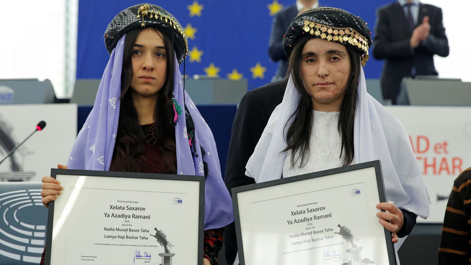 Las refugiadas yazidíes Nadia Murad y Lamiya Aji Bashar, ganadoras del Premio Sajarov 2016