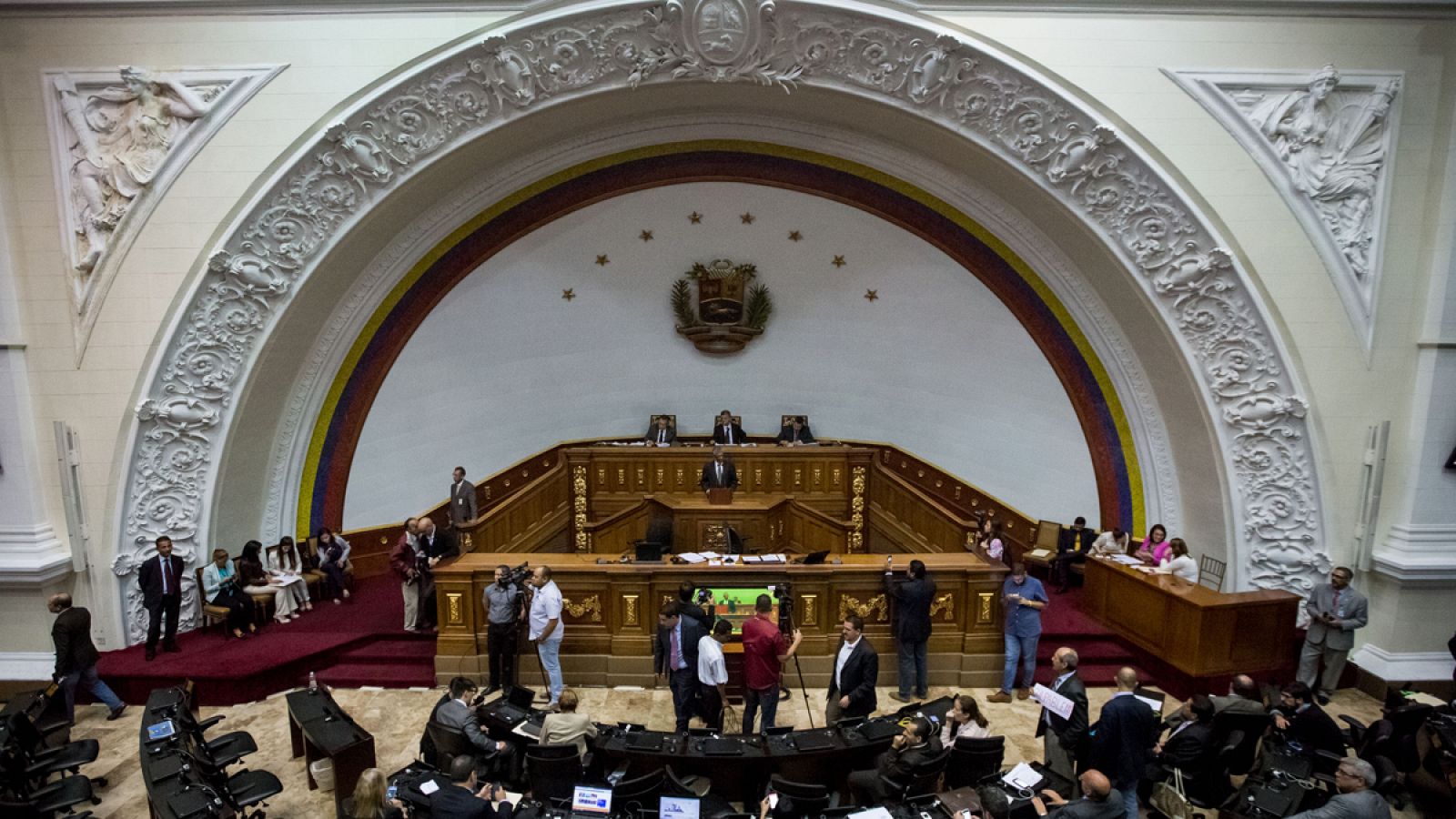 Vista general durante una sesión en la Asamblea Nacional este martes 13 de diciembre de 2016, en Caracas.