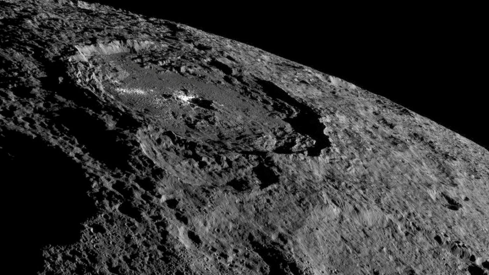 Sección del hemisferio norte de Ceres, en una imagen de la NASA