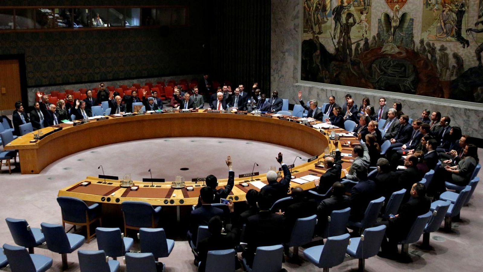 El Consejo de Seguridad de la ONU vota la supervisión de la evacuación de Alepo