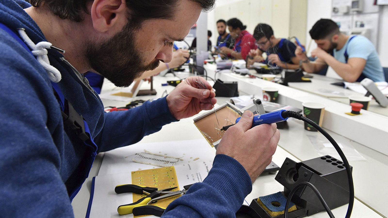 La paridad laboral de los refugiados con los nativos puede tardar entre 15 y 20 años