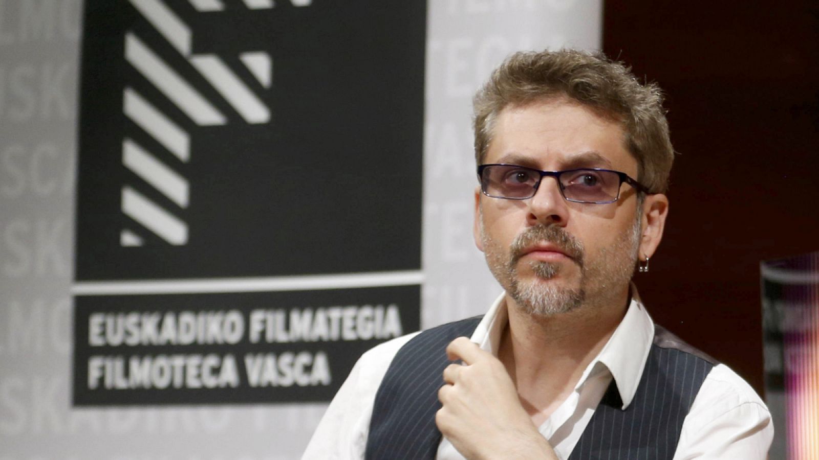 El realizador Juanma Bajo Ulloa en el Festival de San Sebastián de 2016.