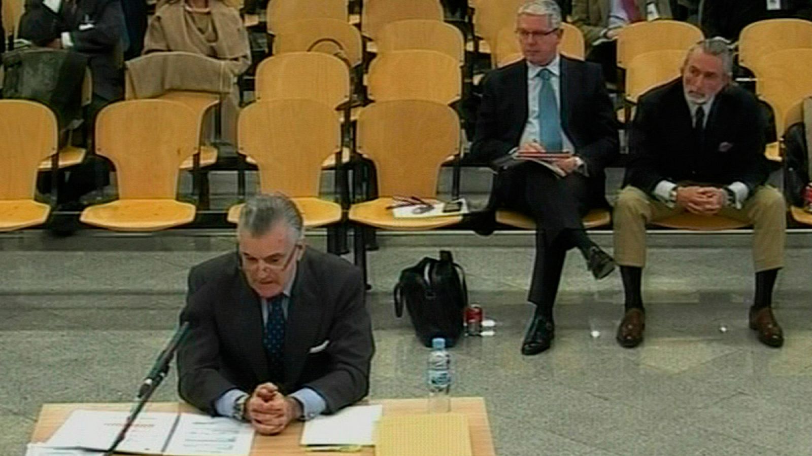 El extesorero del PP Luis Bárcenas declara ante el tribunal que juzga el caso Gürtel.