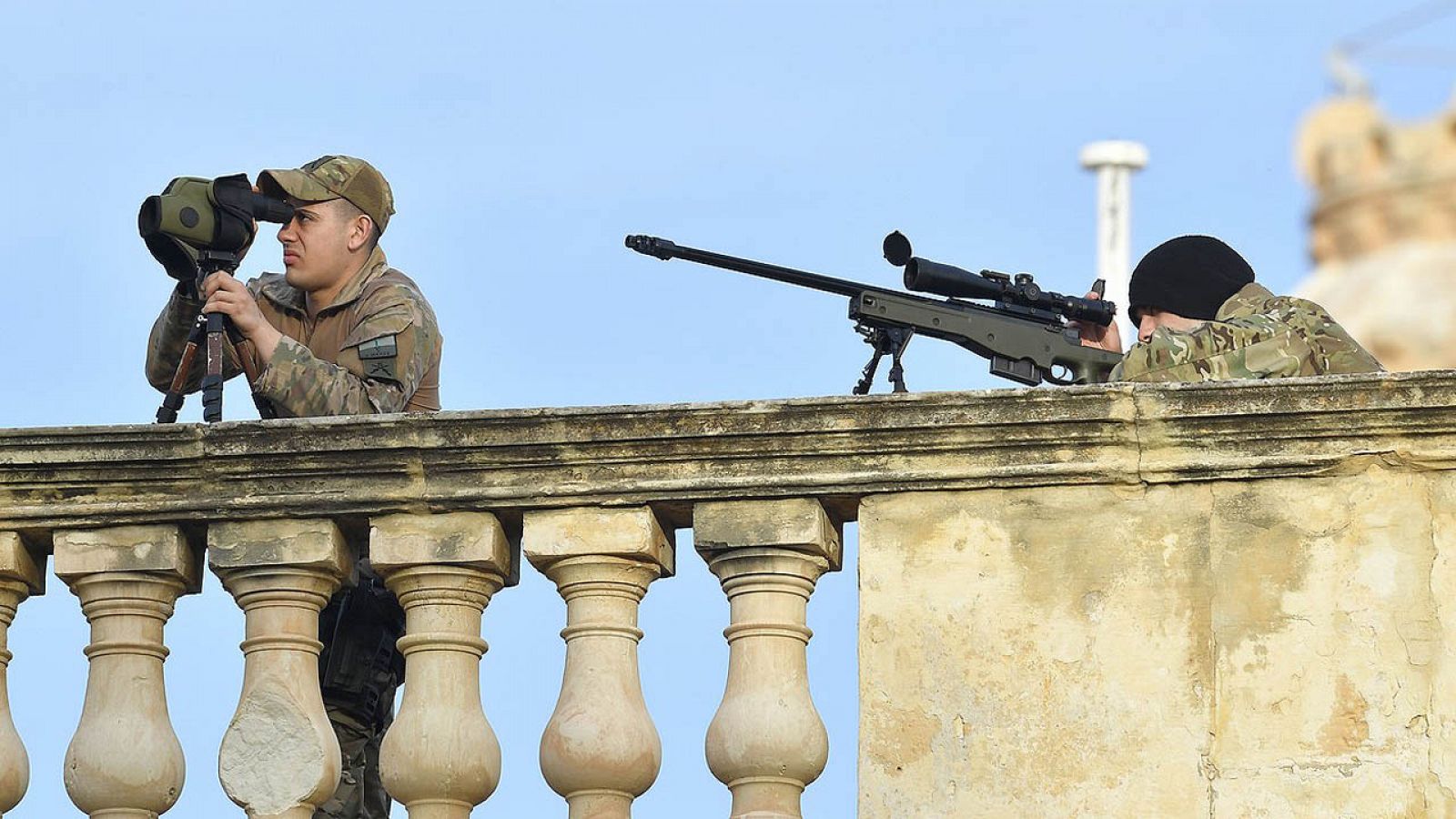 Francotiradores durante la cumbre de la UE en la Valletta, Malta