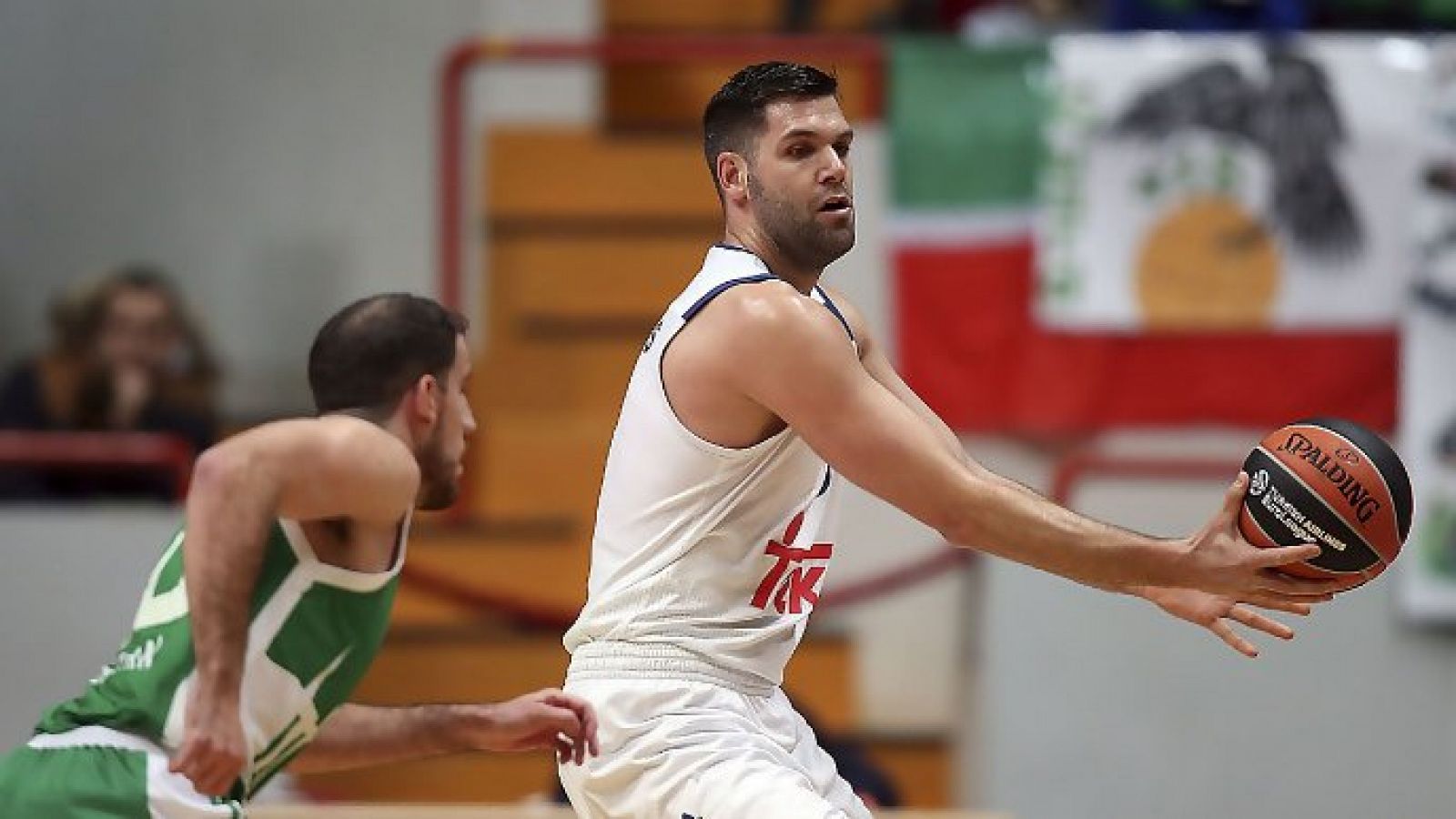 Felipe Reyes durante el partido ante el Unics Kazan.