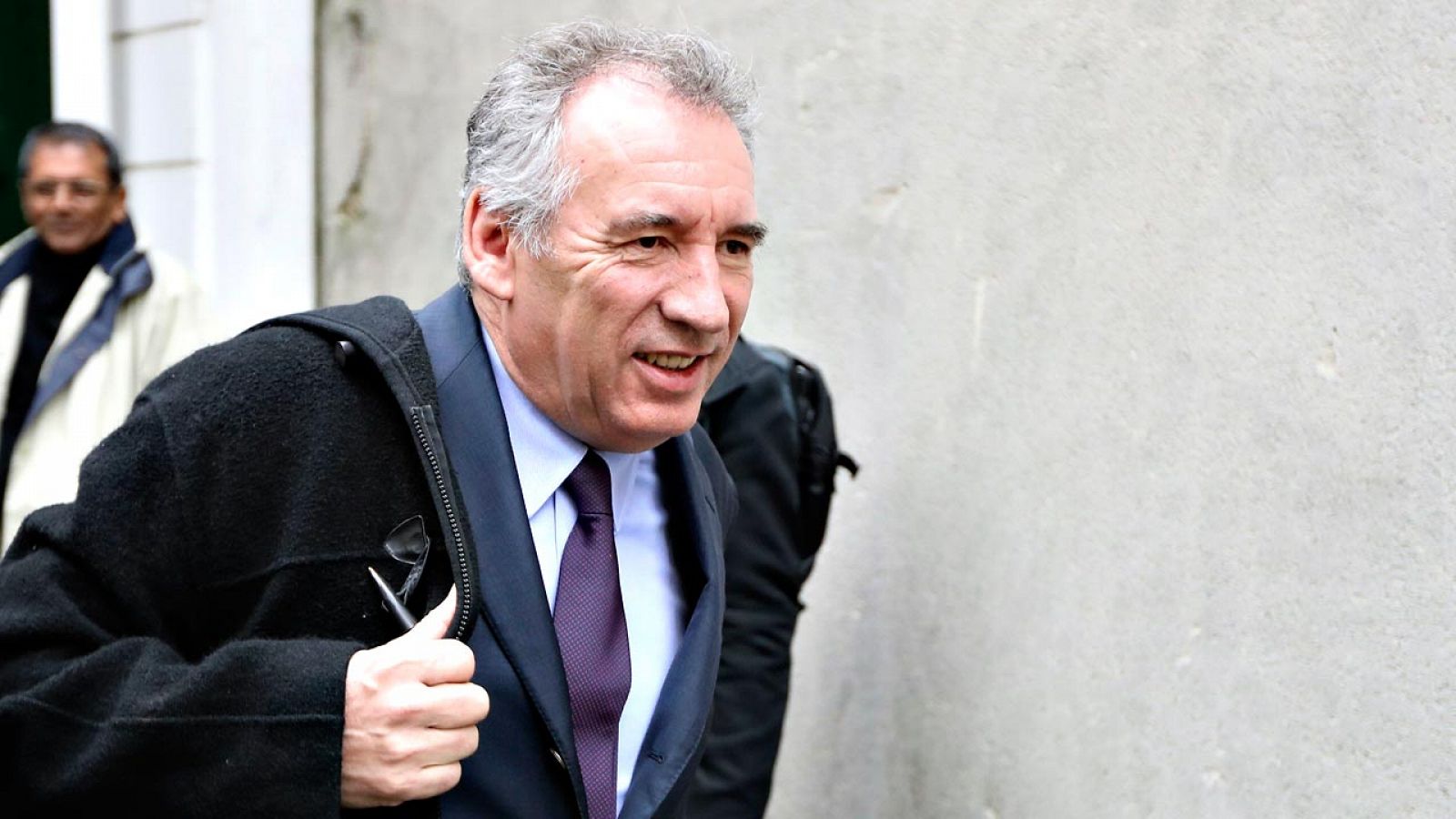 El líder del MoDem, François Bayrou, poco antes de anunciar que deja la carrera presidencial en Francia
