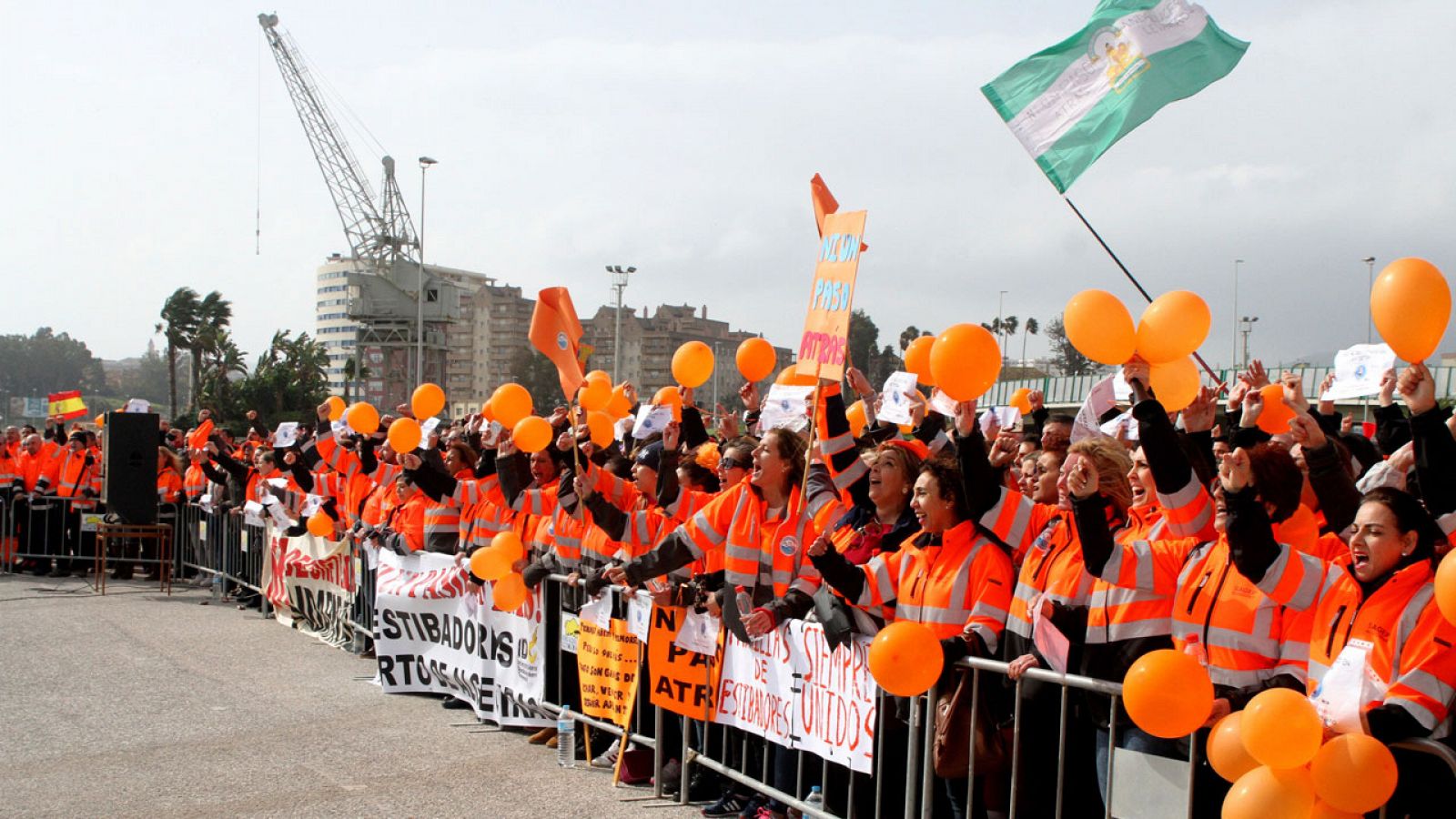 Protesta el pasado 21 de febrero en el puerto de Algeciras en apoyo a los estibadores