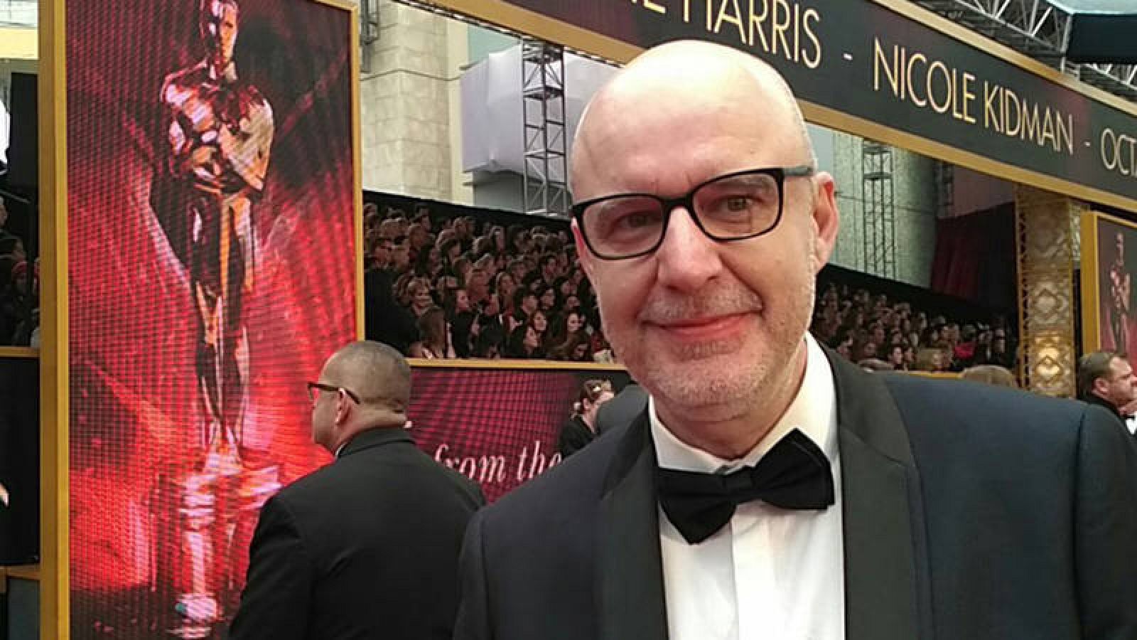 El español Juanjo Gimenez, director de 'Timecode', nominado al Oscar a mejor cortometraje, posa en la alfombra roja