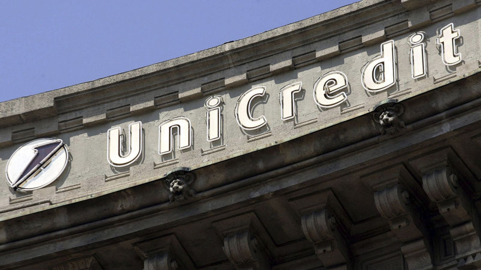 La sede central de Unicredit en Milán (Italia) en una imagen de archivo.