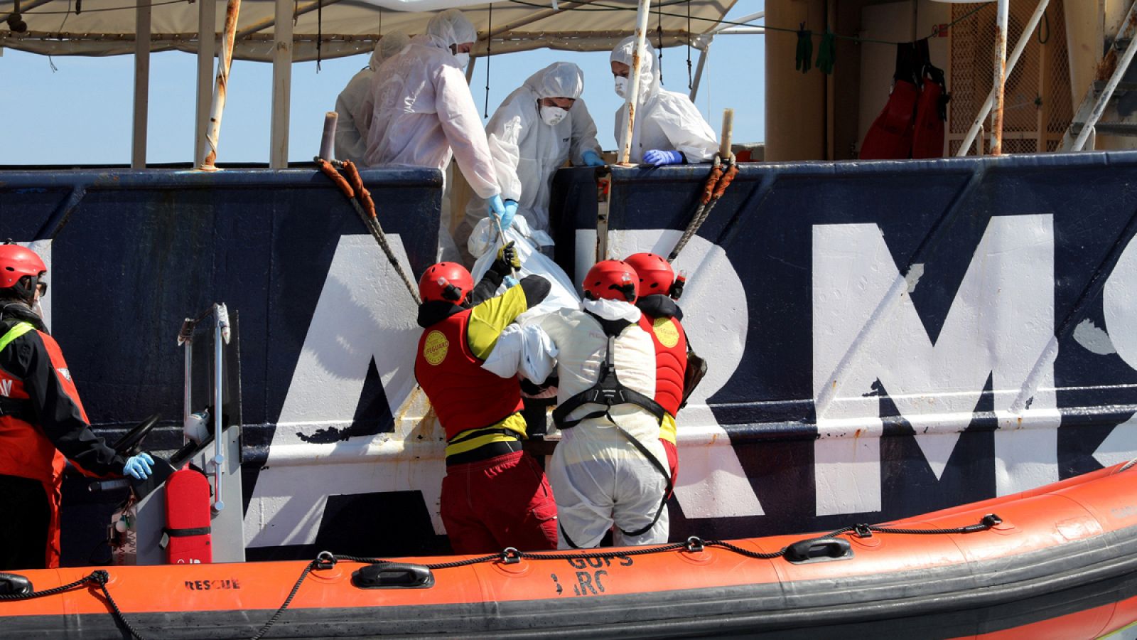 Doble naufragio en las costas de Libia