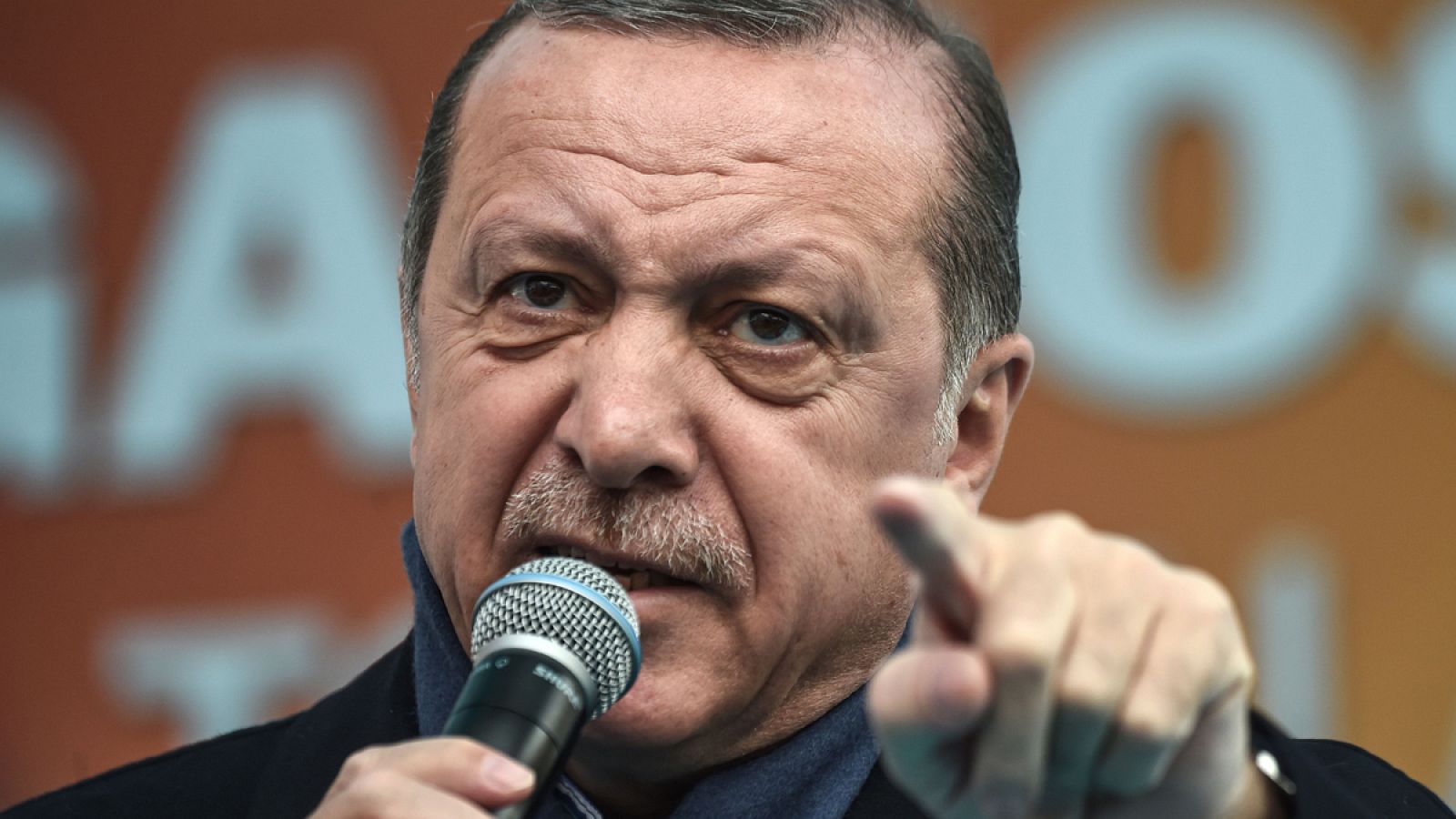 El presidente turco, Recep Tayyip Erdogan, durante un discurso en Estambul este domingo.