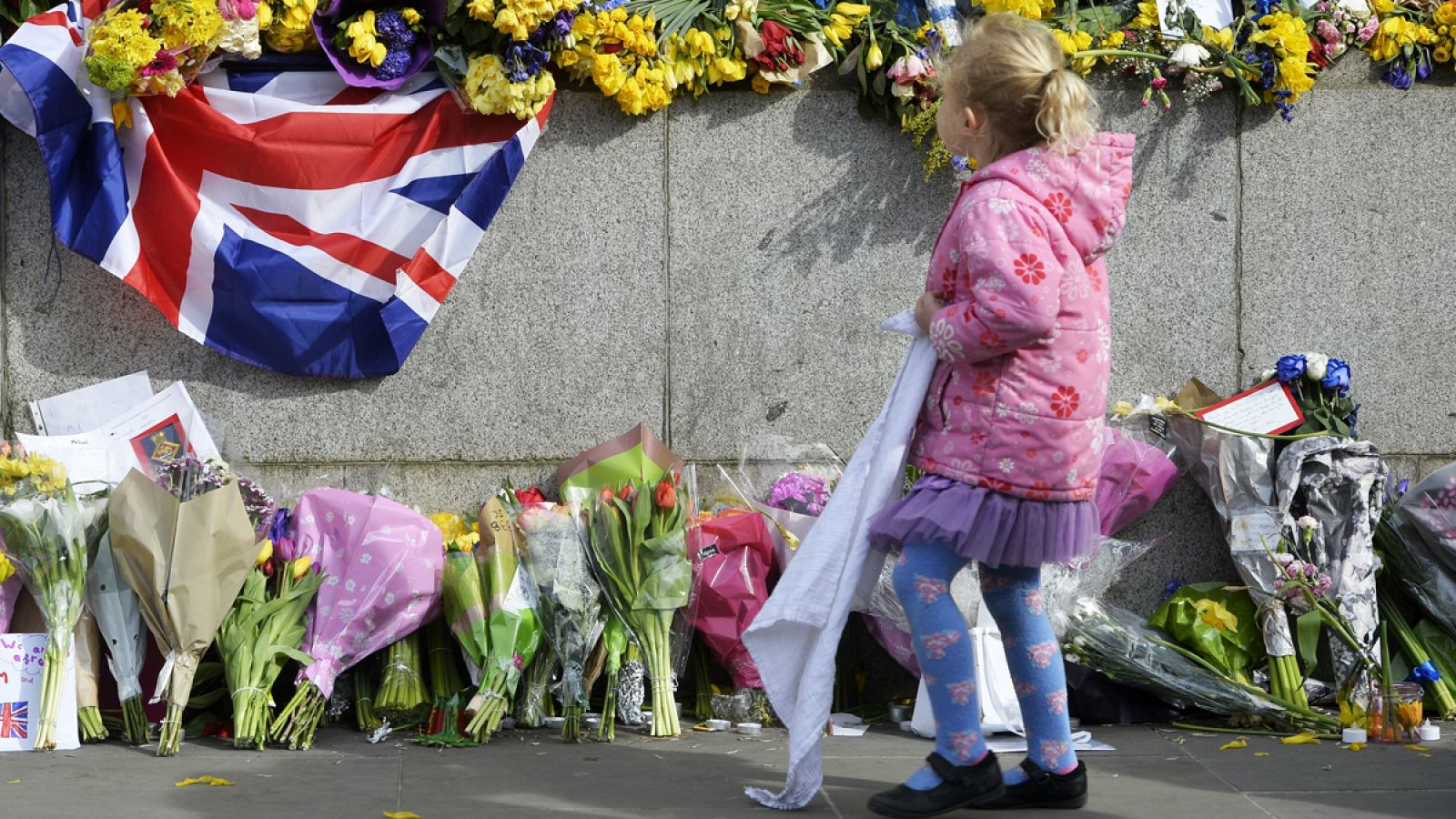 Homenaje a las víctimas de Londres