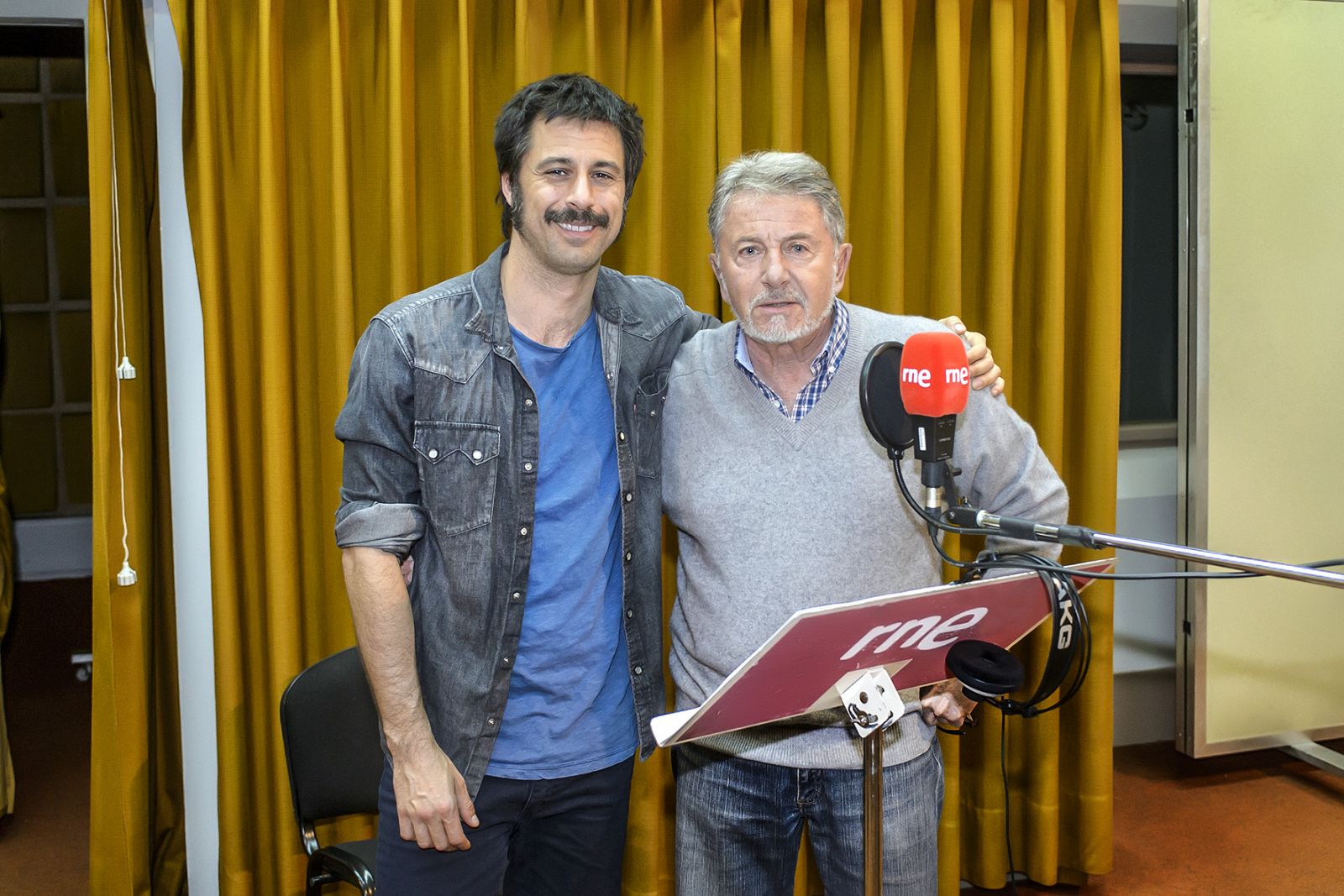 Hugo Silva y Jaime Blanch en RNE.