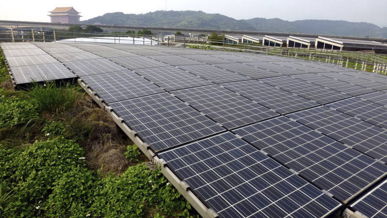 Científicos chinos crean paneles solares que funcionan lluvia, de noche - RTVE.es