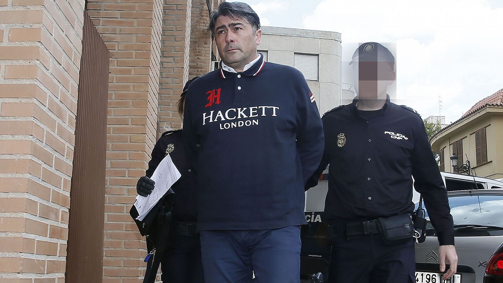 El inversor italiano del Eldense, Nobile Capuani, conducido a los juzgados de Elda, donde declaró por un posible delito de amaño.