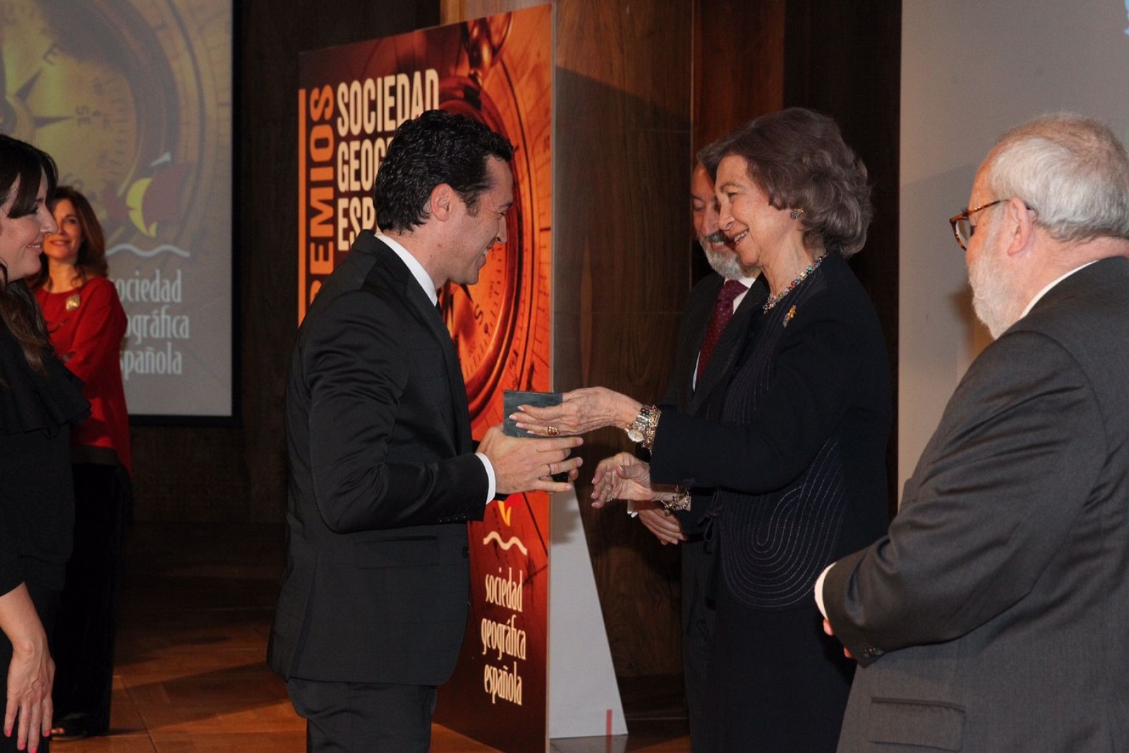 La reina doña Sofia entrega el premio a Jacob Petrus