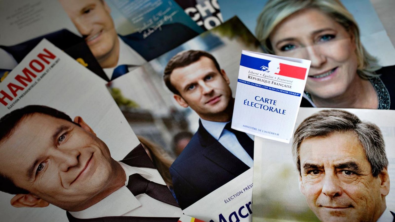 Carteles electorales de las elecciones presidenciales francesas