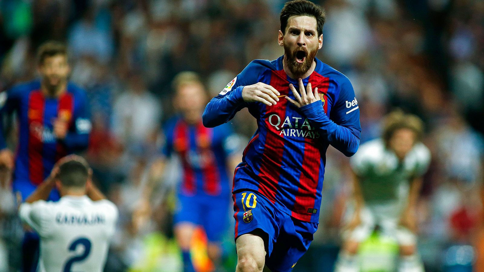 Messi marcó dos goles al Madrid en el Clásico.