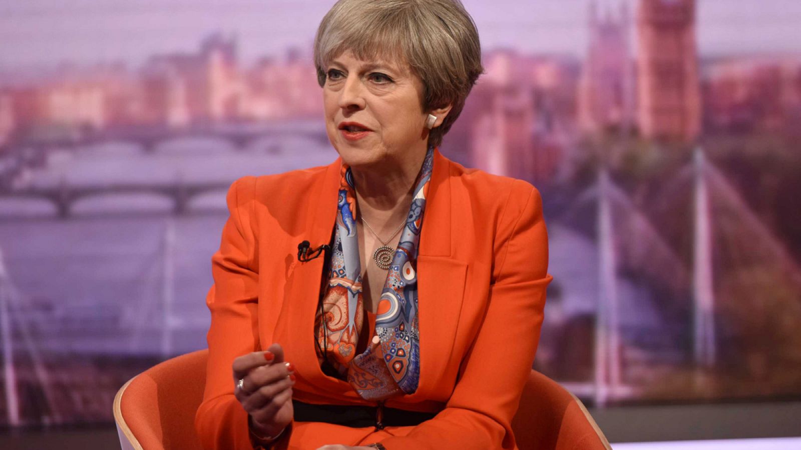 La primera ministra britanica, Theresa May, durante una entrevista en la cadena 'BBC'.