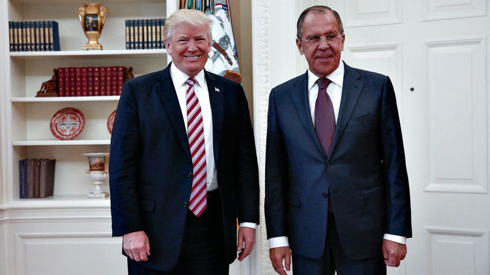 Donald Trump recibe en el Despacho Oval al ministro ruso de Exteriores, Serguéi Lavrov