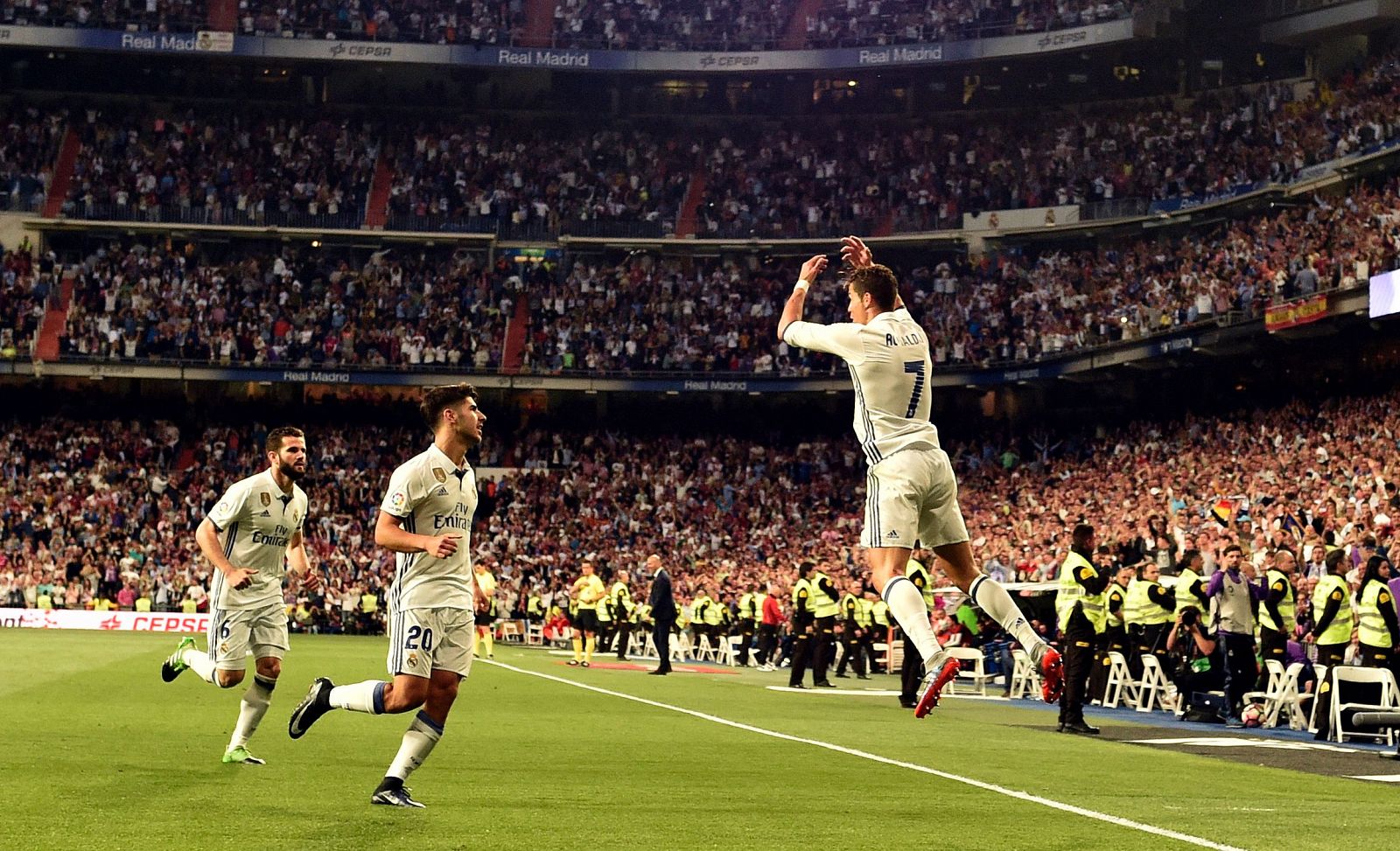 Cristiano Rolando celebra un gol ante el Sevilla