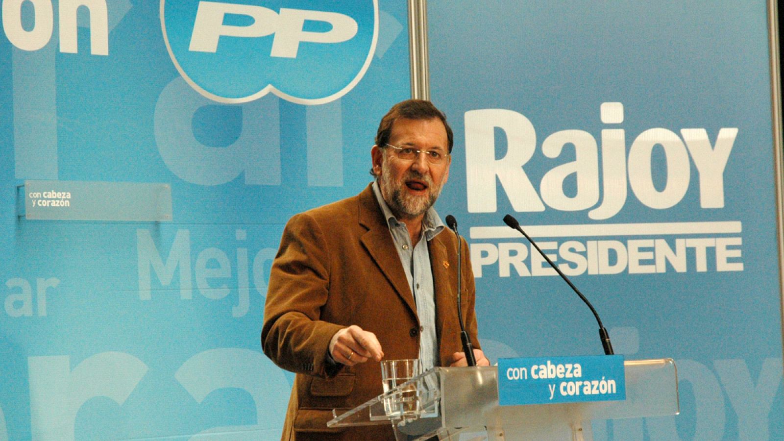 Mariano Rajoy, en un mitin en Teruel en la campaña de las elecciones generales de 2008