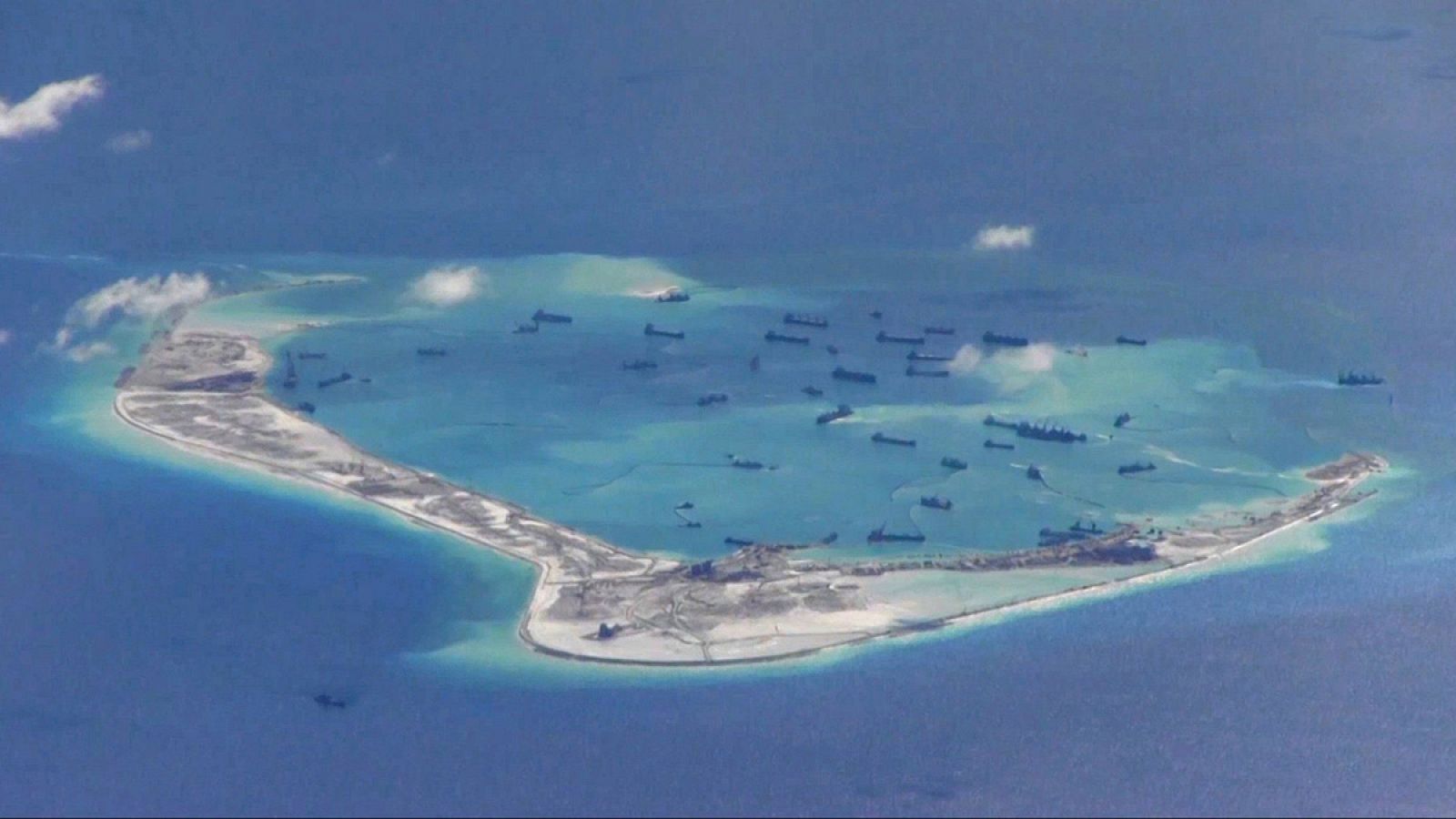 Las disputadas islas Spratly en el Mar de China Meridional
